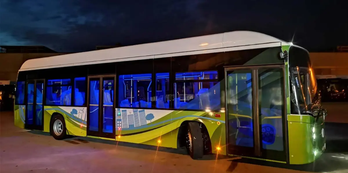 Molde ítalo-português para ônibus a hidrogênio